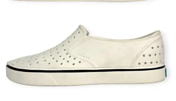 Native | Men 5 Women 7 | Miles White EVA Foam Lightweight Slip