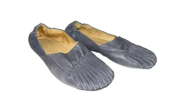 Chocolat Blu Chocolate Blu Size 10  Woman’s Seamed flats  Cam-2 Pin-tuck Leather Blue Gray