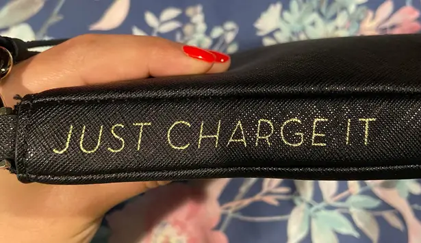 Kate Spade Charging Purse