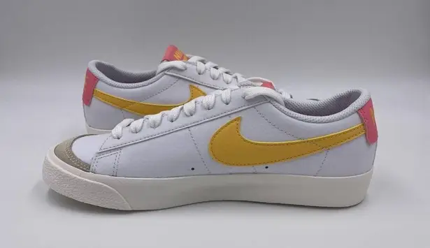 Nike  Blazer Low ' 77 White Womens Shoes