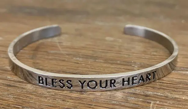 Bless Your Heart – A Bracelet That Speaks for You 💕 Silver