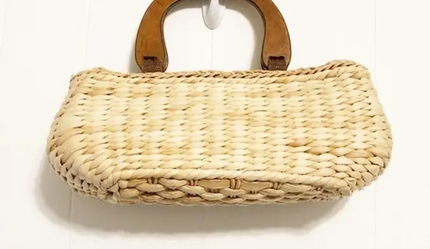 🔵 SALE 3/$25 SUN N SAND WICKER FLORAL TAN SATCHEL PURSE WOOD