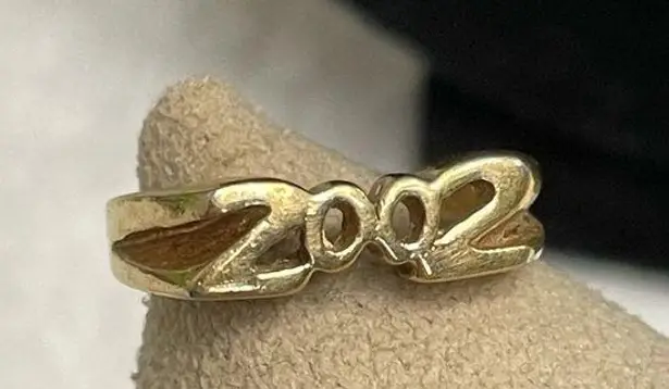 EDCO 2002 class or reunion ring Gold