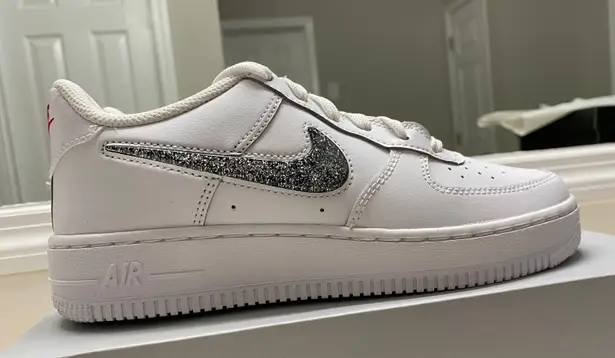 Nike Air Force 1 LV8 Shoes