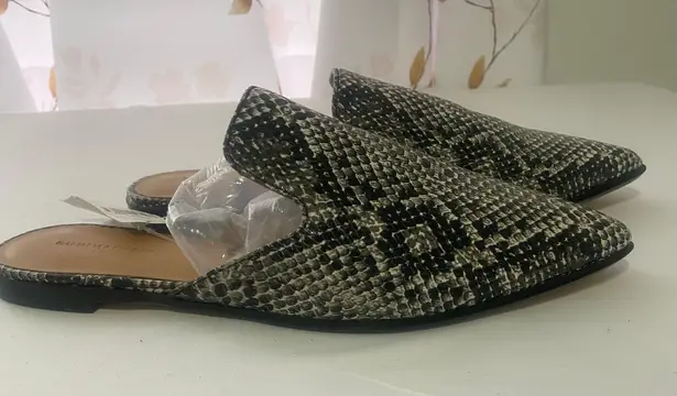 Banana Republic Snakeskin Black & White Mules Slides Size 6 NWT