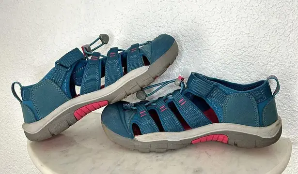 Keen Newport H2 Deep Lagoon Blue Pink Womens Size 5