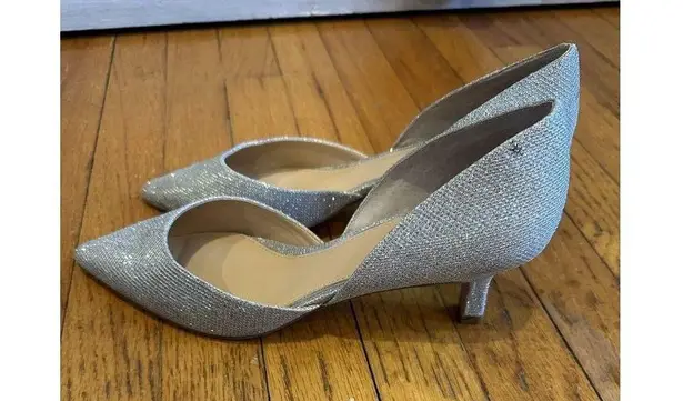 Badgley Mischka Jewel Dotty Glitter D’orsay Kitten Heel Size 5 EUC