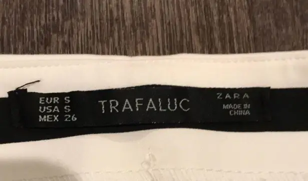 ZARA  Trafulic stripe pencil skirt