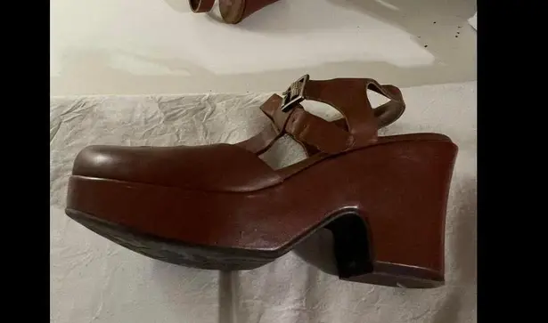 Kork-Ease Korks by Brown Leather Tyla Pumps with Cutout Design size 6