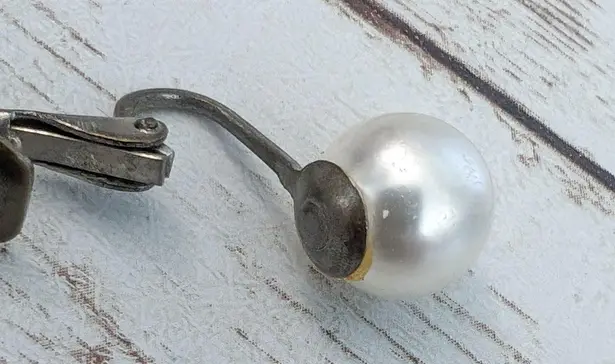 Vintage Clip On Earrings Simple Faux Pearl 3/8"
