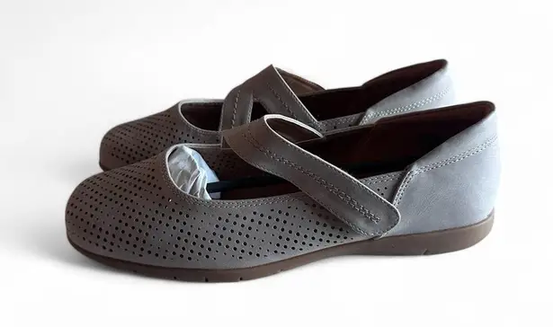 Comfortview Flats Women's Size 8 Grey/Tan