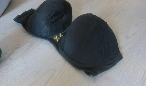 Cacique Lane Bryant boost strapless bra jewelry on front lacey in black size 44DD.