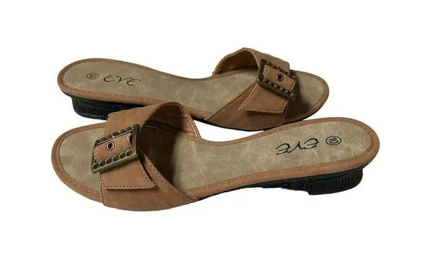 Eve Buckle Sandal Slides Low Heel Camel Color Size 10 Brown