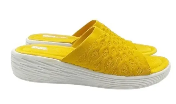 Ryka Nanette Stretch Knit Slide Demi-Wedge Slip-On Sandal Yellow White Size 9.5