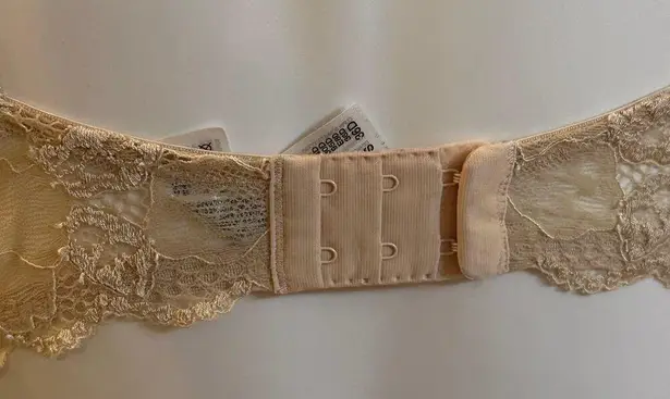 Wacoal French Garden Contour Bra sz 36D Beige Underwire Smooth Cup Bra