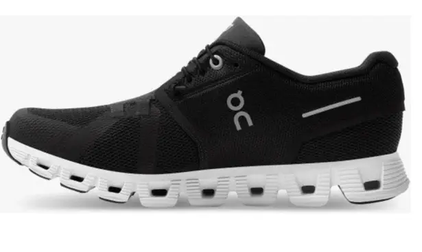 On Running Cloud 5 Running Shoes in Black / White (59.98904) Size 9