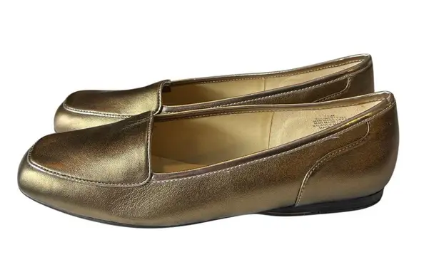 Bandolino Metallic Gold vegan leather Loafers women’s size 7.5M