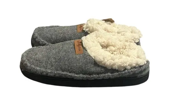 GAA HUU Slippers Women's Size 5