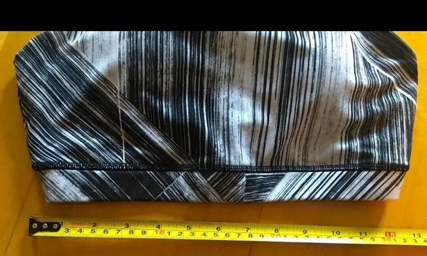 Almondon Abstract Fitness Padded Bra, Black, White, Size S