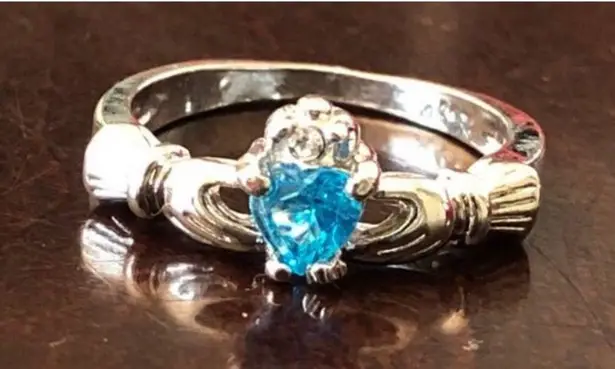 💙London Blue Topaz 925 Claddagh Ring Size 7 1/2