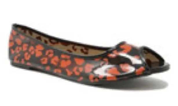 Iron fist Black and Red Skull Flats