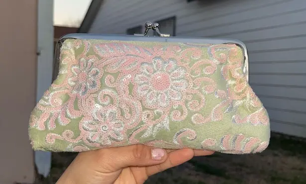Floral Embroidered Clutch