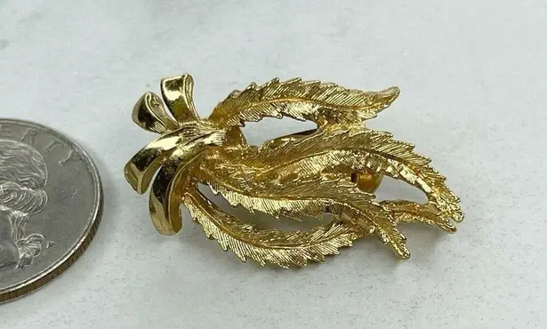 Monet  Gold Tone Vintage Signed Leaf Fern Clip On Non Pierced Pair Earrings