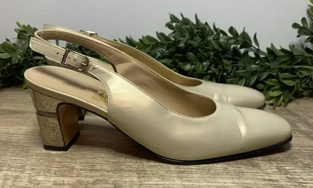 Salvatore Ferragamo pearl-colored slingback mirrored block heel Ladies Sz 7 - Image 1