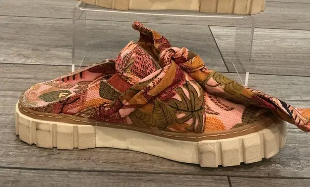 Farm Rio Summer Dream Mule Sneaker Floral Print with Bow Accent sz 7