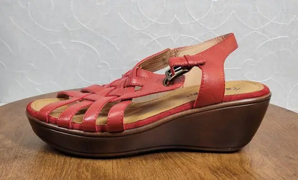 Bare Traps Womens Dayna Sandals 7.5 Red Woven Leather Slingback Platform Wedge