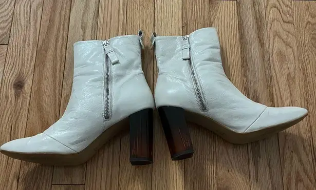 Kurt Geiger LONDON
Leather Strut Boots- Size 40