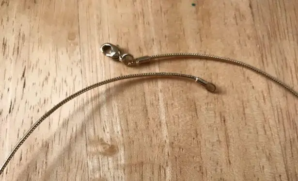 Flip Flop Pendant Charm on 16" Choker Never Worn