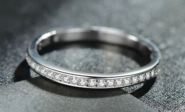 Sterling Silver SIZE 6 925  Stackable Dazzling Cubic Zirconia Ring - Image 4