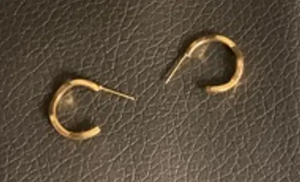 Vintage Gold Tone Hoop Earrings Classic Post Backs Retro Style