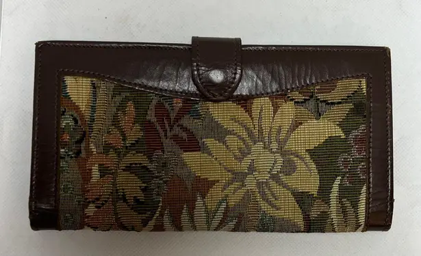 Mark & Spencer VINTAGE: St. Michael’s | Marks and Spencer tapestry wallet.