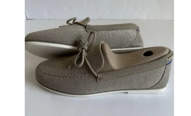 Rothy's “The Boat Shoe” Sz 8 Shimmery Sand NWOB One Insole Missing Tan Size Down