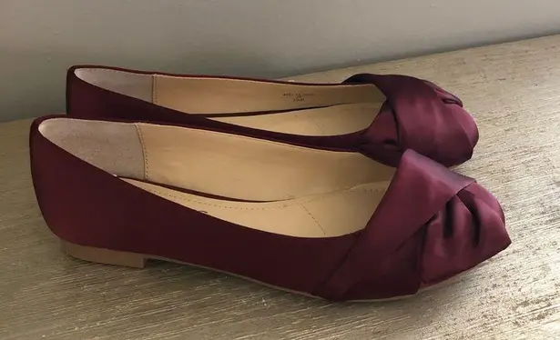 Charles David Charles by  Women’s Darcy maroon satin flats size 5.5 - Image 2