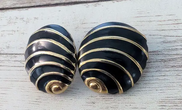 Vintage Napier Earrings For Pierced Ears Black & Gold Tone