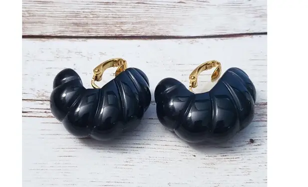 Vintage Clip On Earrings