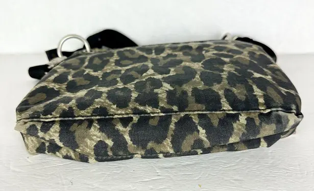 Baggallini  Leopard Pocket Crossbody Purse Attached Card Coin Pouch Nylon Travel - Image 6
