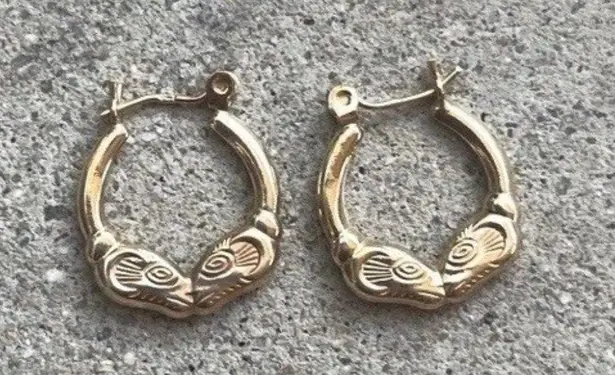 14k Yellow Gold Stamped Ram Head Hoop Vintage Women’s Earrings Hollow