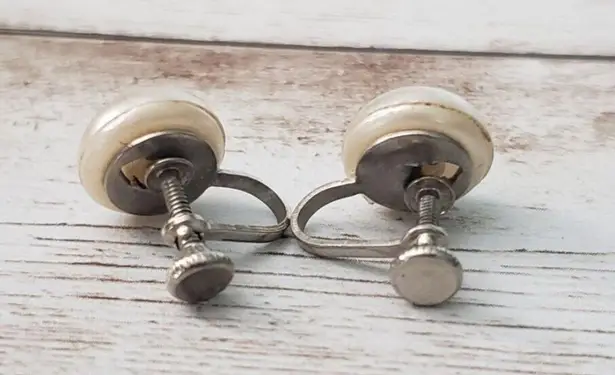 Vintage Screw On Earrings