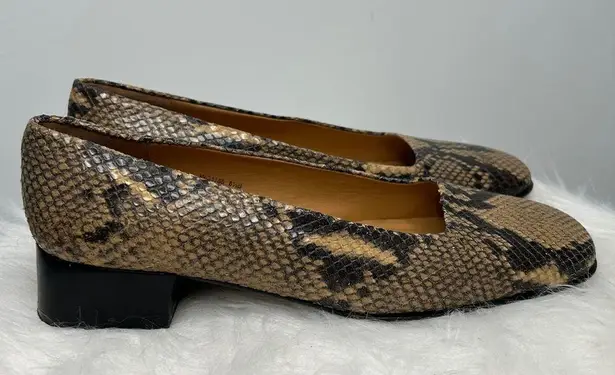 LAUREN RALPH LAUREN Snakeskin Leather Slip On Low Heel Pumps Tan Size 8.5