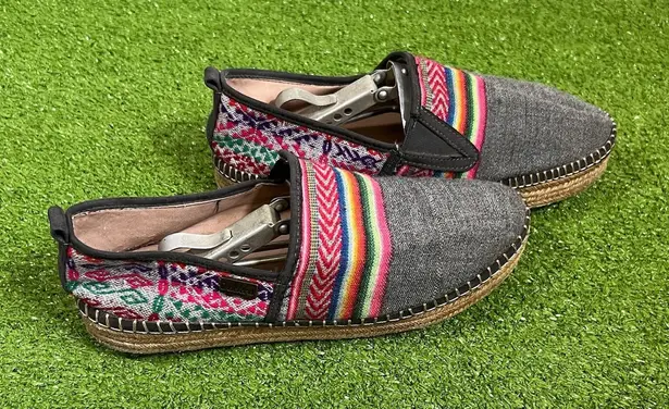 Women’s Inkkas Slip Ons SZ 8 Southwest Aztec Pattern Espadrille EUC summertime Gray