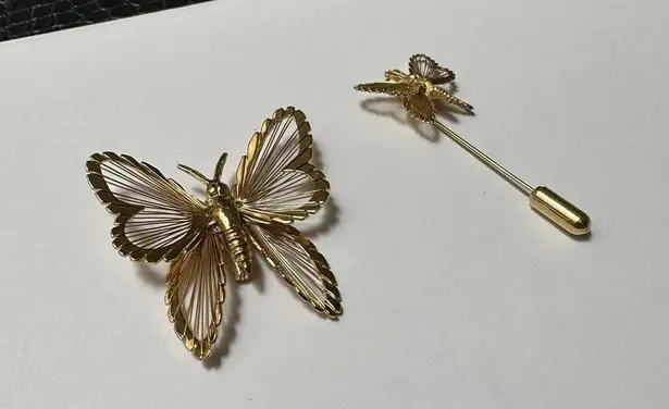 Monet Lot Of 2 Vintage Signed  Gold Tone Metal Wire Butterfly Insect Brooch Pin