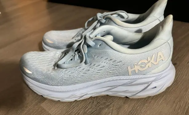 Hoka Clifton 8