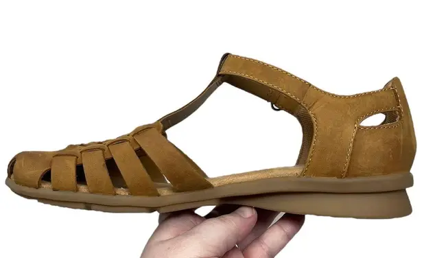 Comfortiva “Persa” Women’s Size 10N Narrow Tan Brown Leather Fisherman Sandals