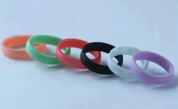 6 women’s Silicone Rings size 6