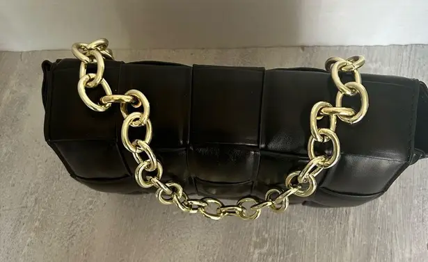 Sexy Faux Leather Puffer purse with Gold chain Black