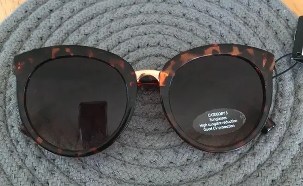 Cotton On New Mia full frame Sunglasses Tortoise  oversized